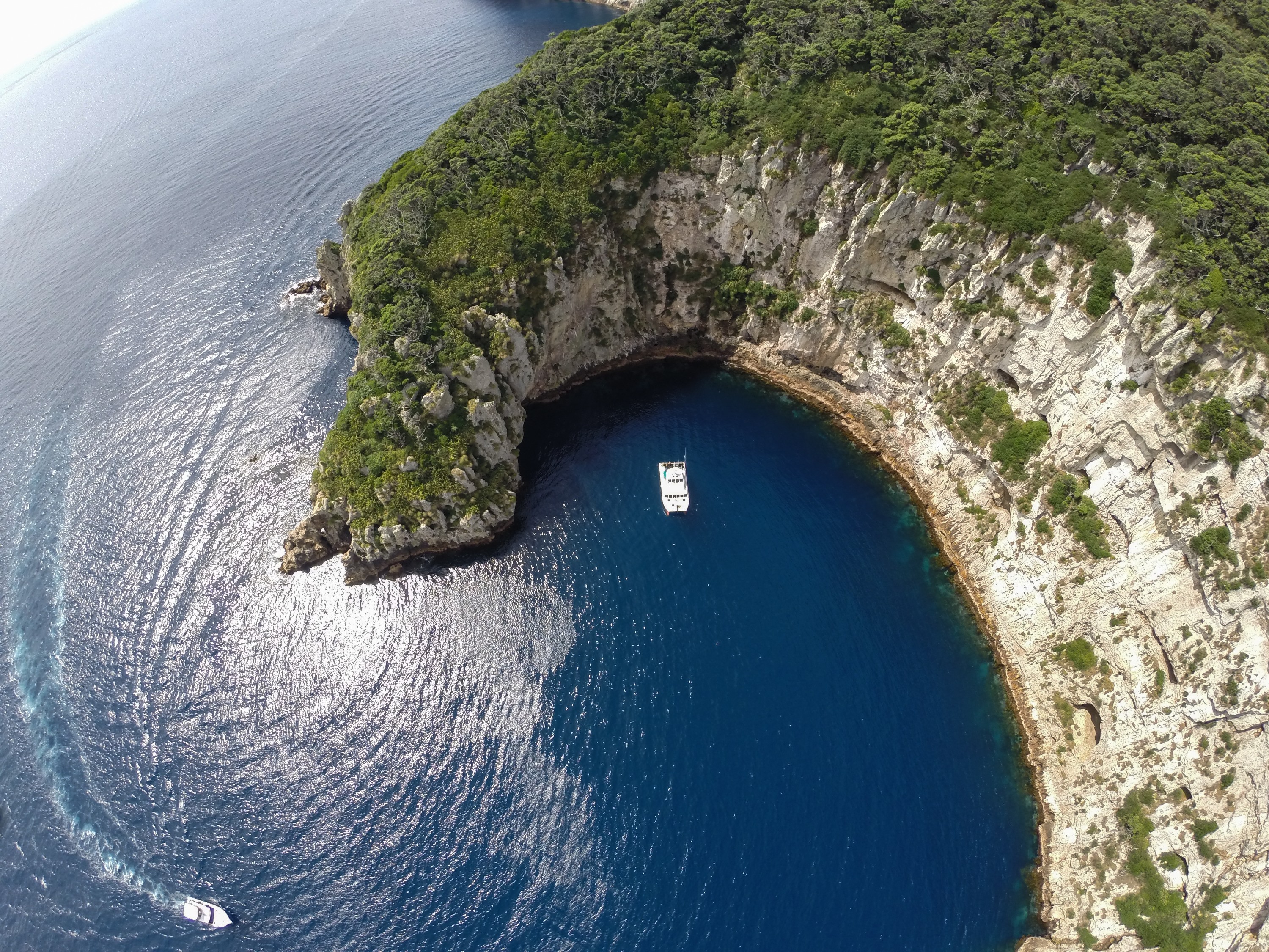 G0012762 – Aerial, quad, quadcopter, crispin, nz, new, zealand, new zealand, Poor, Knights, Marine, Reserve, Islands,