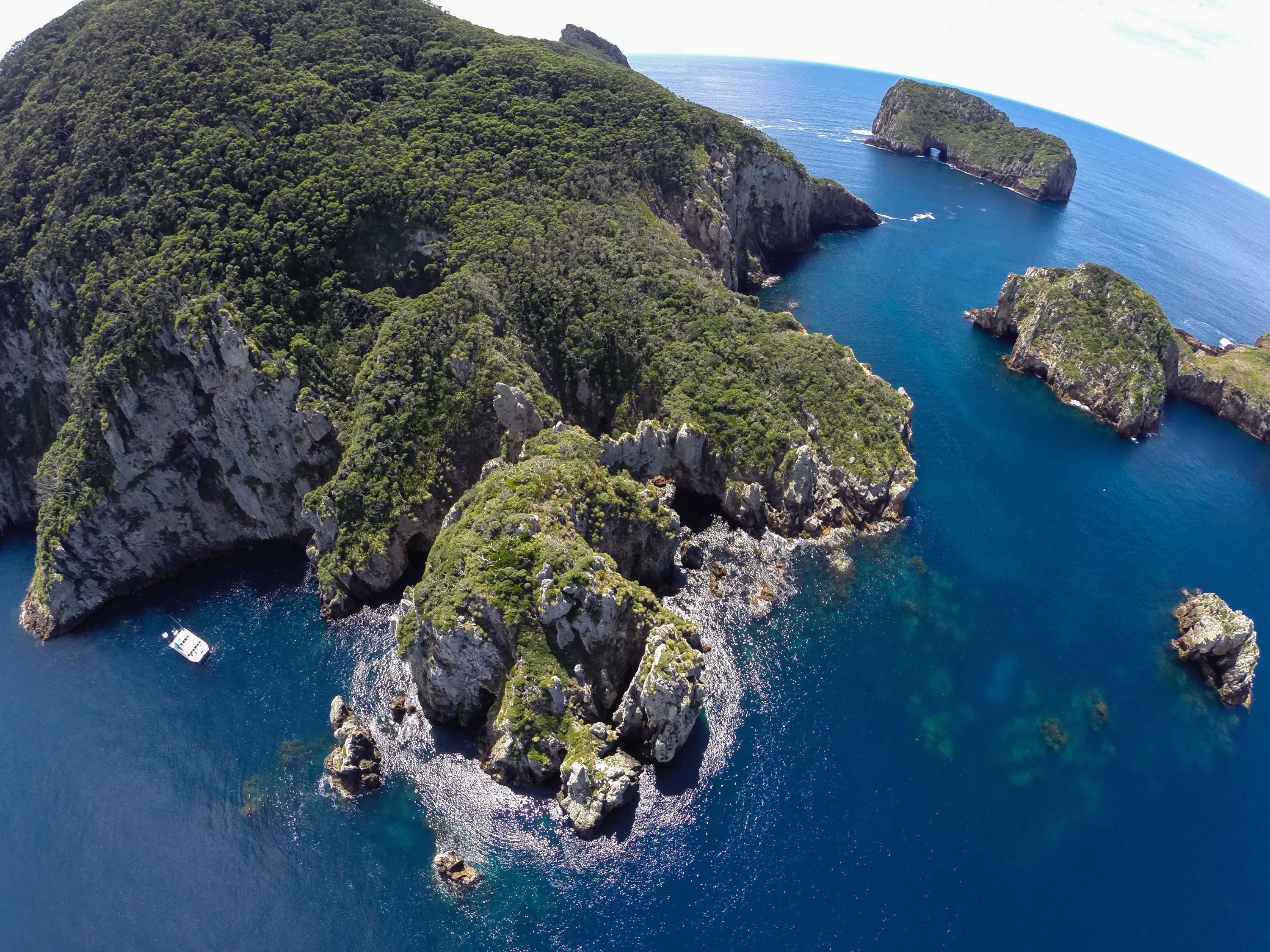 G0033277 – Aerial, quad, quadcopter, crispin, nz, new, zealand, new zealand, Poor, Knights, Marine, Reserve, Islands,