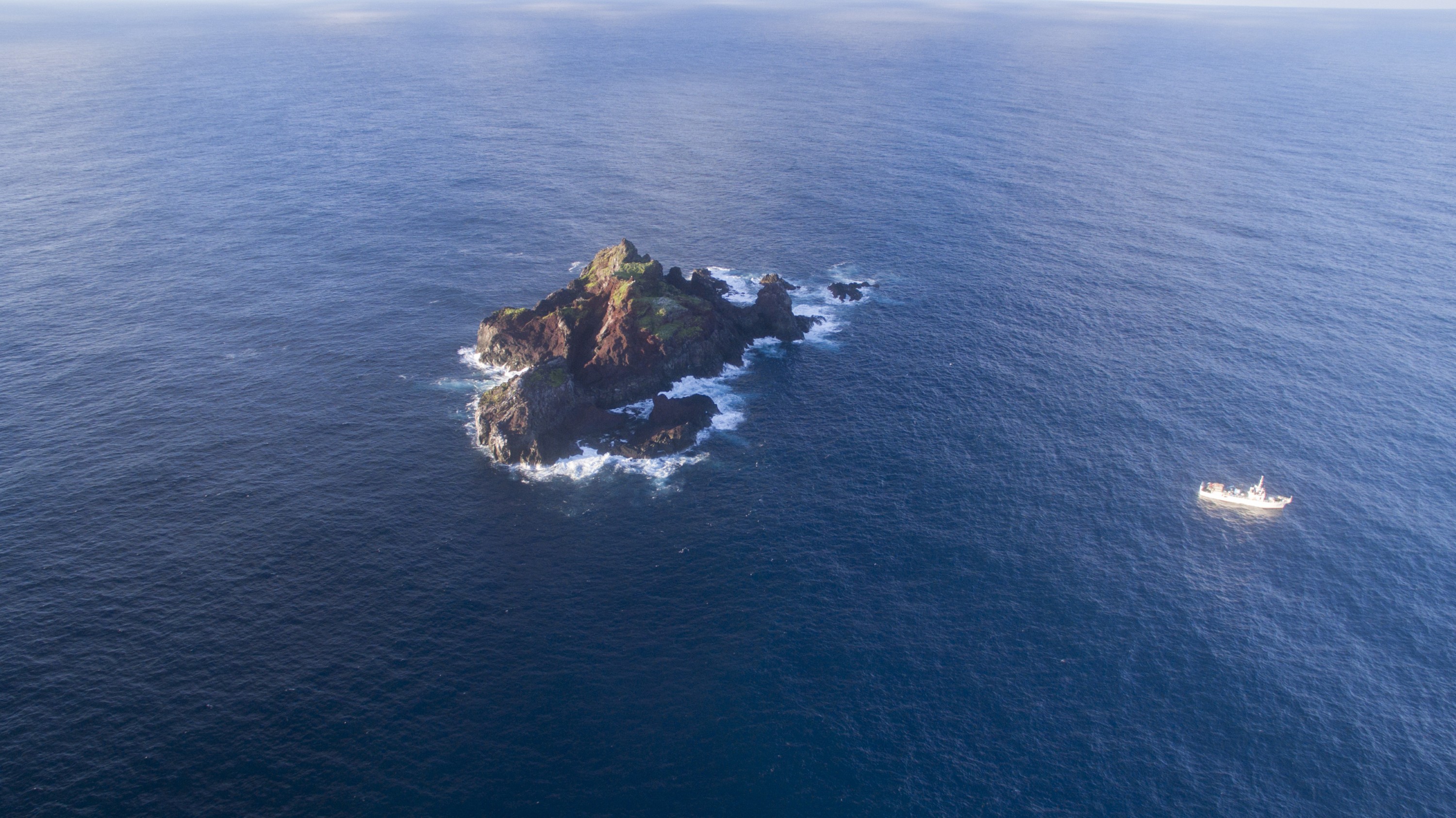 DJI_0005 – L'Esperance Rock, Kermadec Islands
